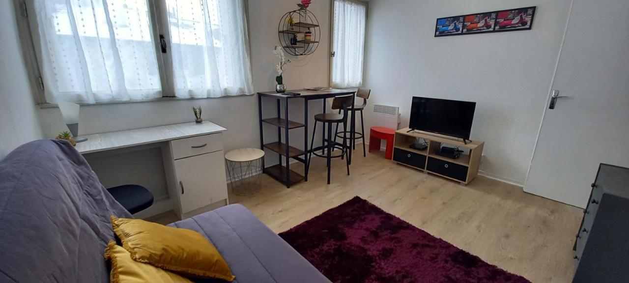 Le Zen -Studio Tout Equipe- Wifi Fibre- Centre Ville Avec Parking Tarbes Dış mekan fotoğraf