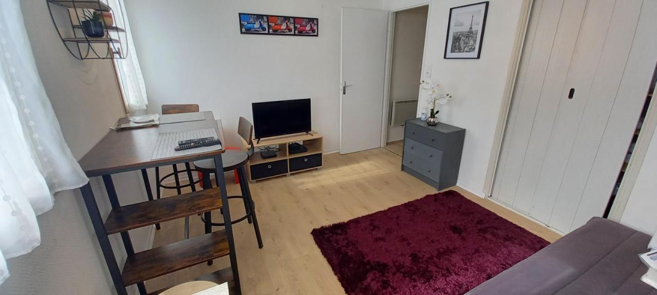 Le Zen -Studio Tout Equipe- Wifi Fibre- Centre Ville Avec Parking Tarbes Dış mekan fotoğraf