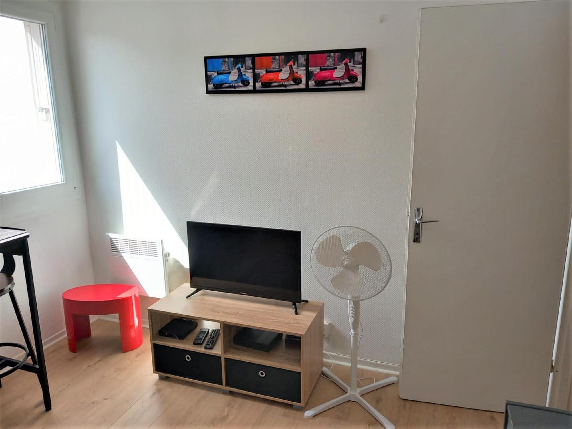 Le Zen -Studio Tout Equipe- Wifi Fibre- Centre Ville Avec Parking Tarbes Dış mekan fotoğraf